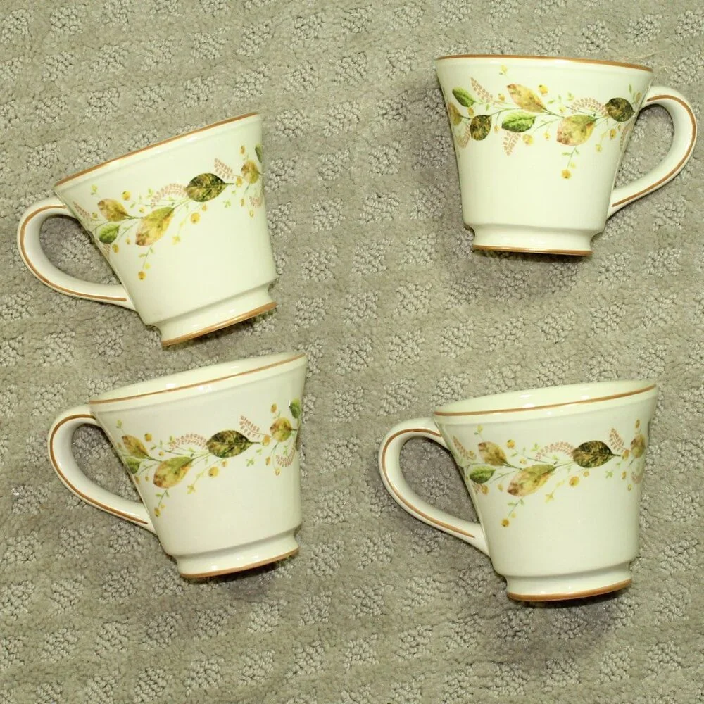 Set of 4 Vintage St. Nicholas Square Winter Bouquet Coffee Tea Cups - MINT